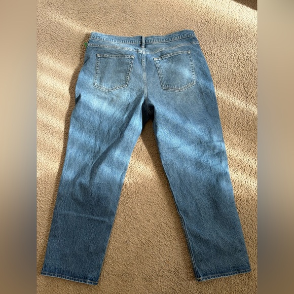 Gap High Rise Cheeky Straight Jean - Picture 7 of 7